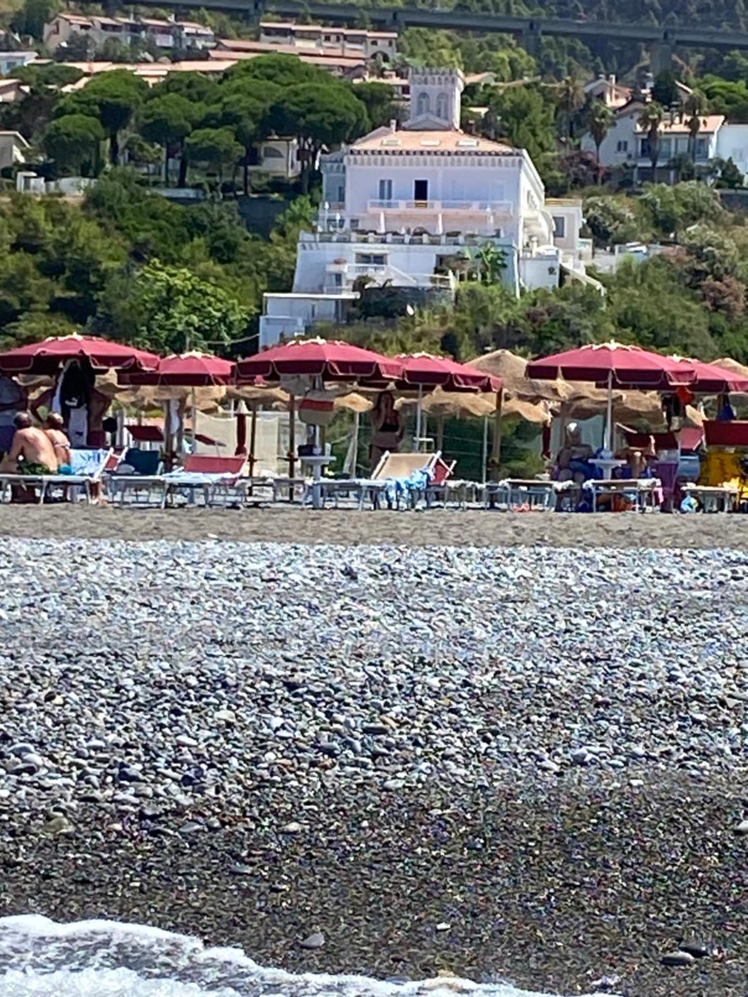 Appartamento Nel Fabbricato Denominato Il Castello Praia a Mare Bagian luar foto